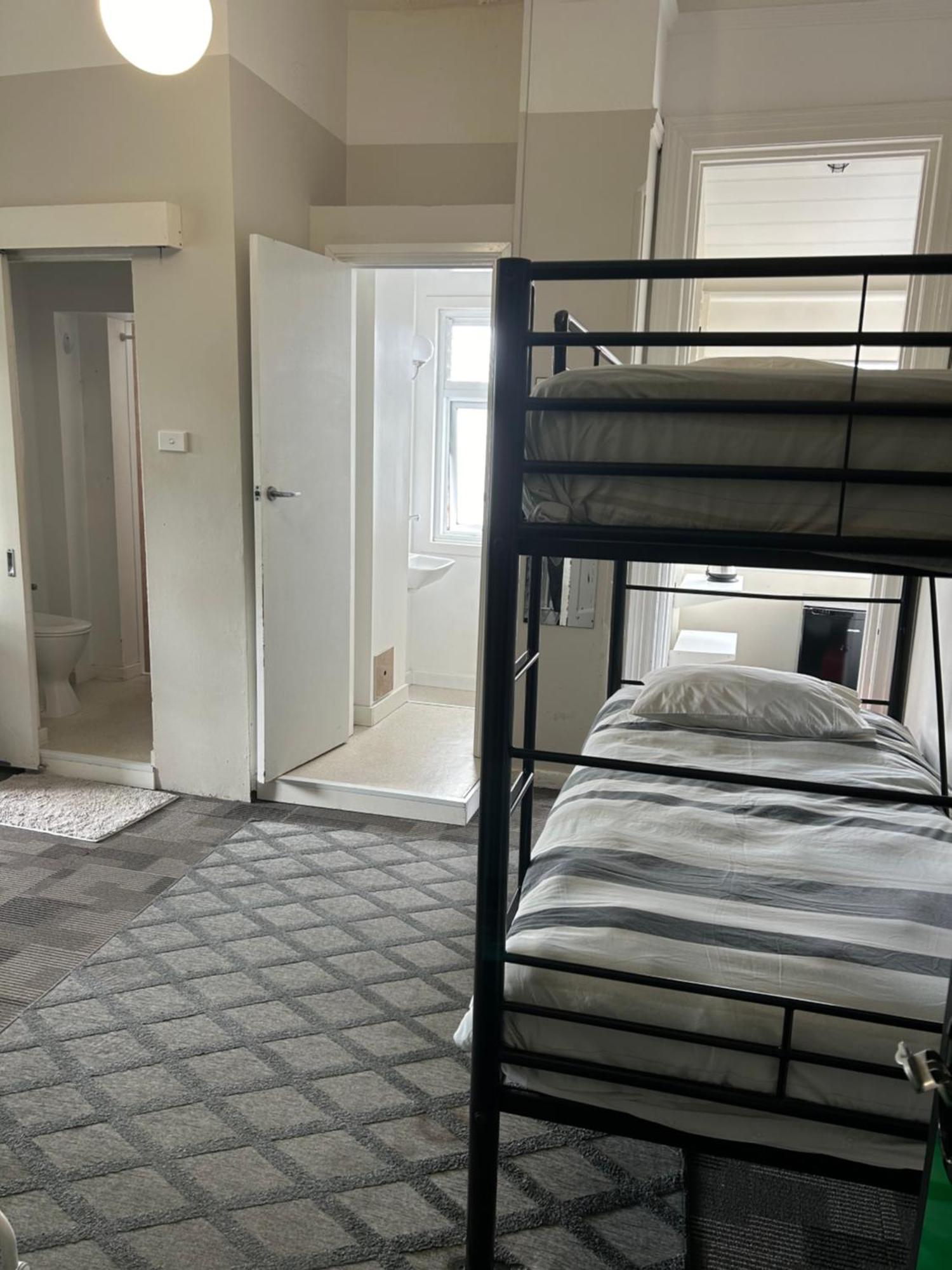 Manly Bunkhouse Hostel Sydney Buitenkant foto