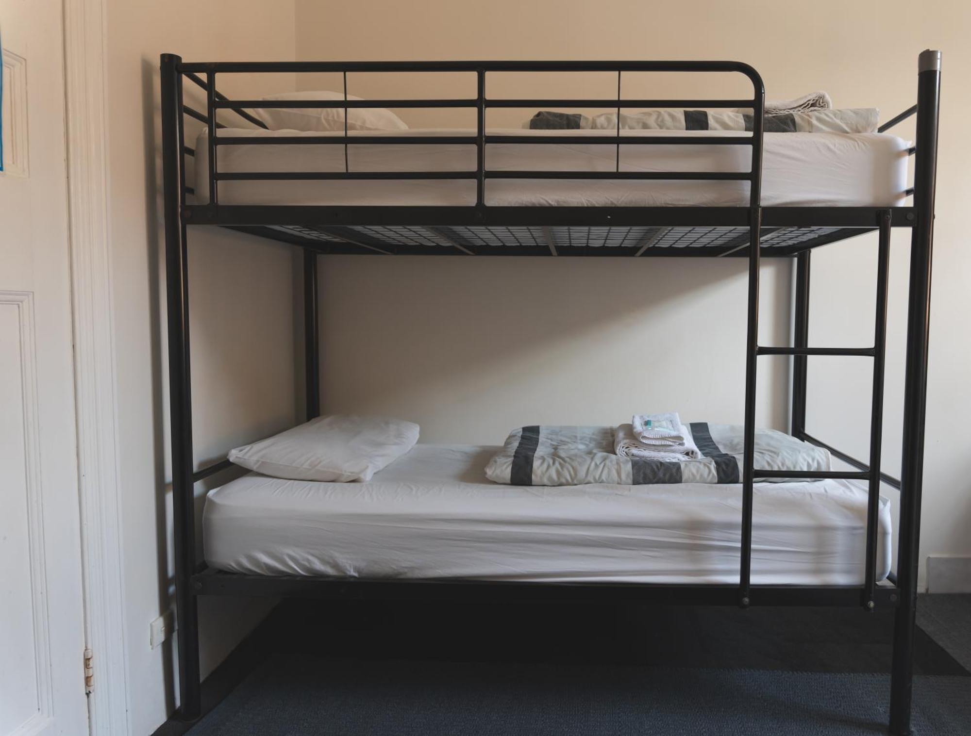 Manly Bunkhouse Hostel Sydney Buitenkant foto